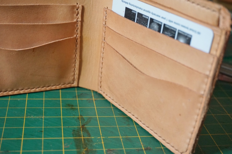 weekend ranger leather made in singapore bespoke customized billfold how to make  craftsman wallet sleeve case customized bespoke handmade handcrafted made in singapore  (15)
